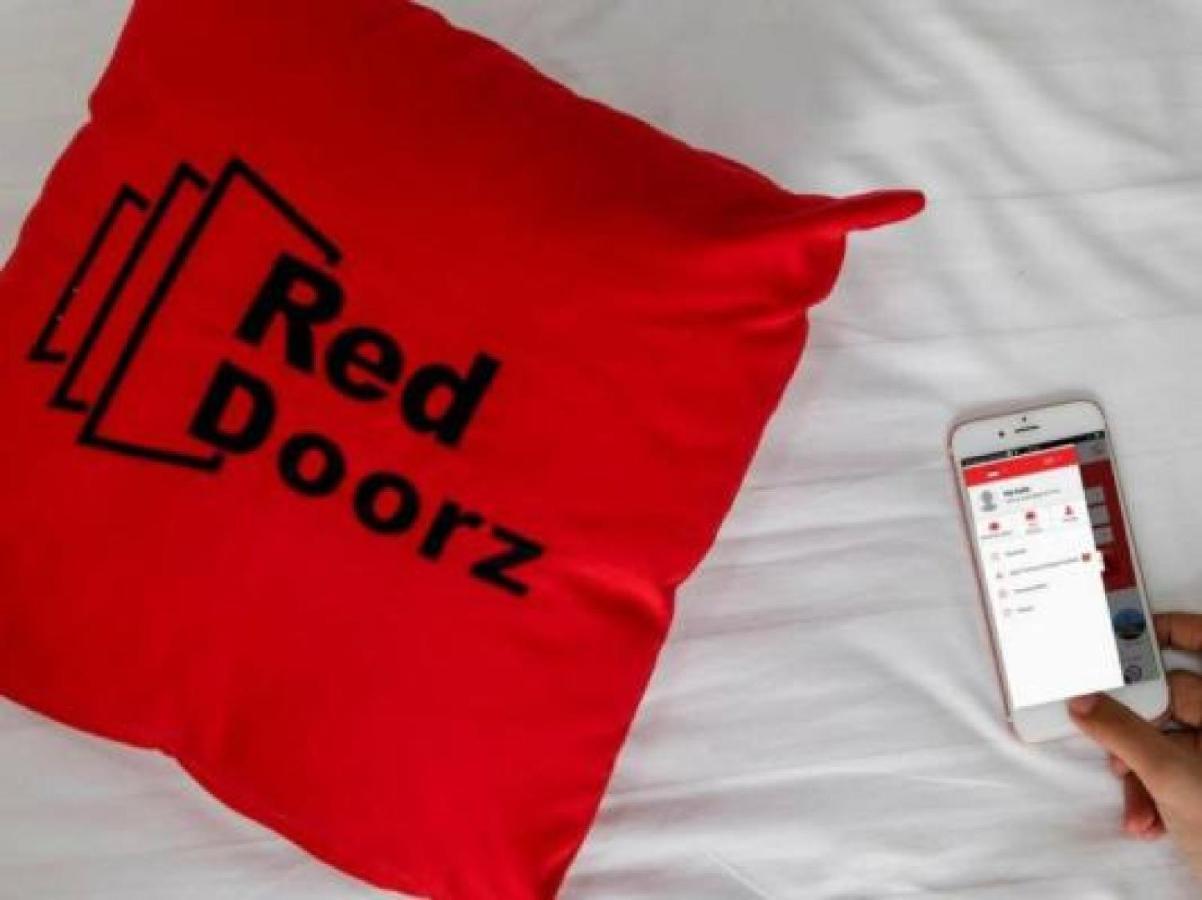 Reddoorz Plus @ Hertasning Area Makasar Exteriér fotografie